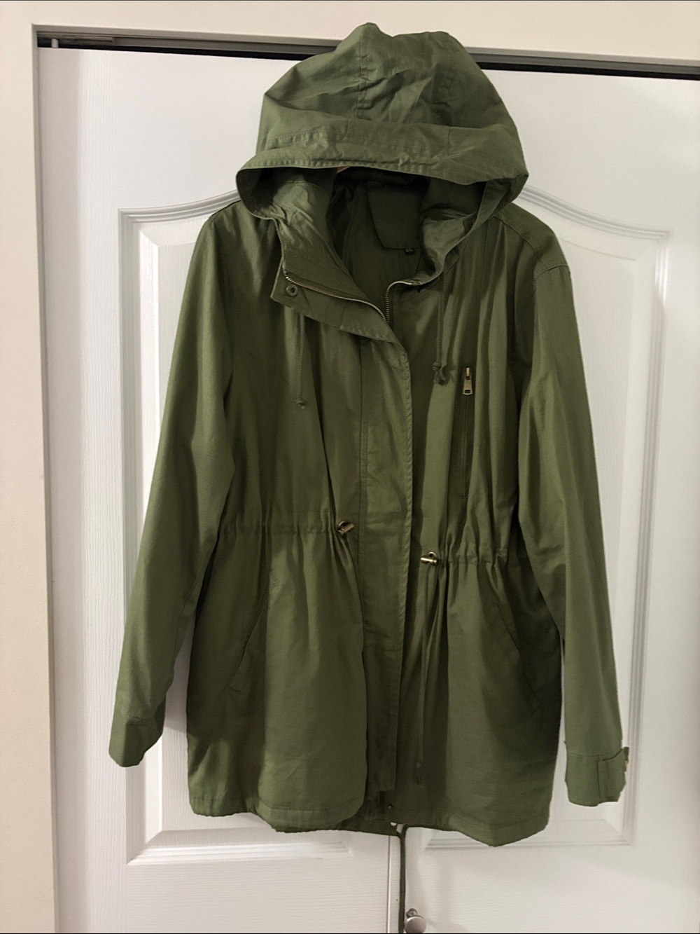 Amazon Olive Green Hooded Anorak Jacket